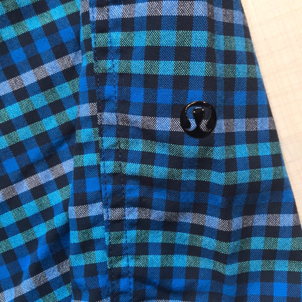 Lululemon shorts ๐ฉณ - Picture 3 of 6